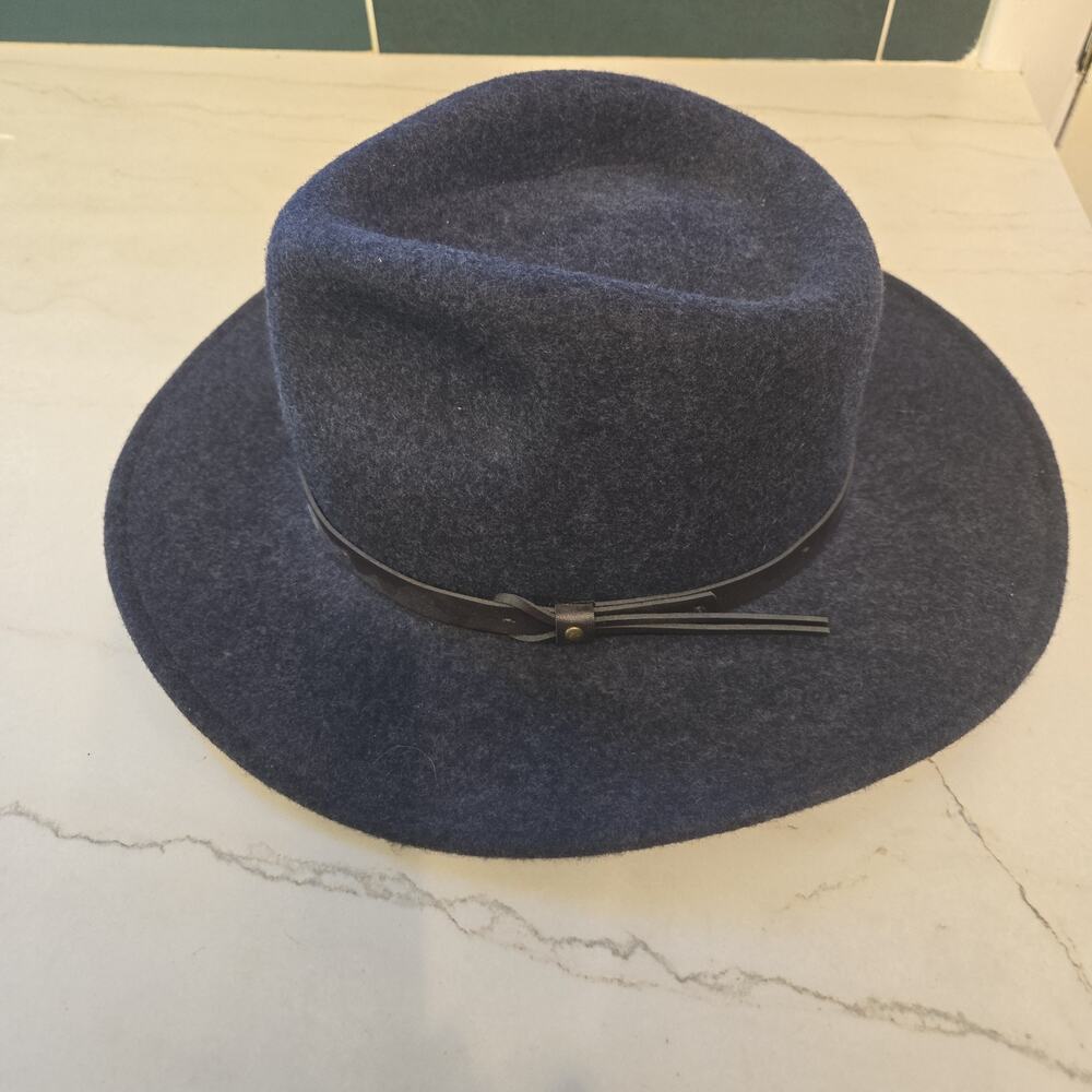 FELT 100% Wool Water Repellent Hat Size Medium